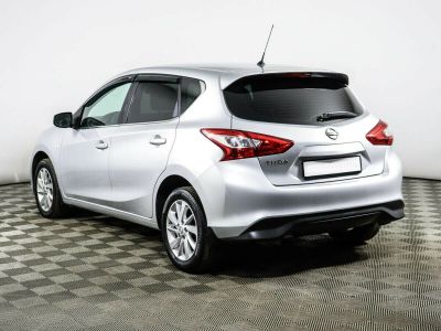 Nissan Tiida, 1.6 л, CVT, 2015 фото 6