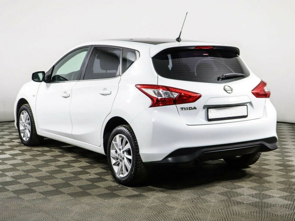 Nissan Tiida, 1.6 л, Вариатор, 2015 фото 6