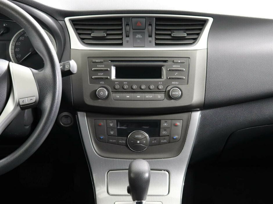 Nissan Tiida, 1.6 л, Вариатор, 2015 фото 8