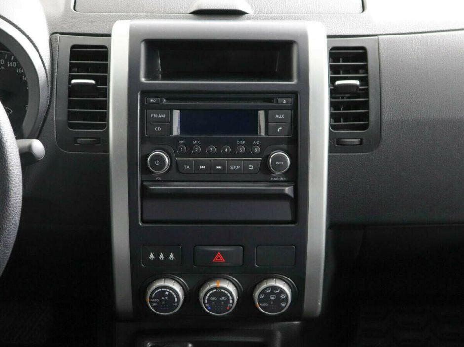 Nissan X-Trail, 2.5 л, Вариатор, 2013 фото 2