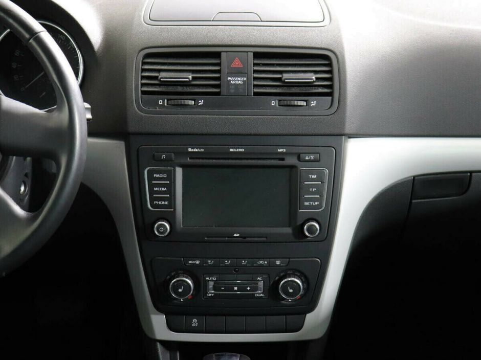 Skoda Yeti, 1.2 л, Робот, 2012 фото 8