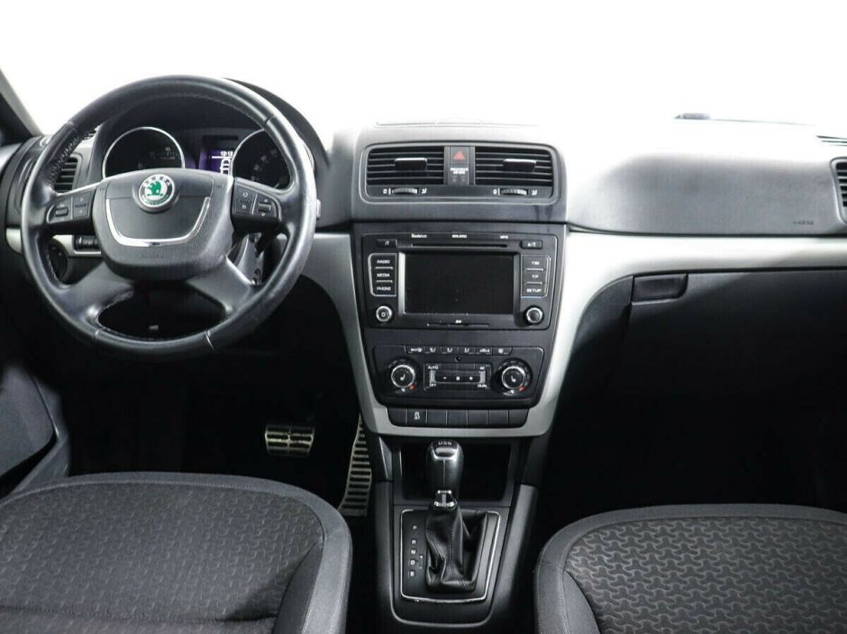 Skoda Yeti, 1.2 л, Робот, 2012 фото 8