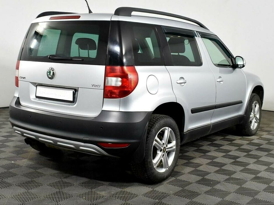 Skoda Yeti, 1.8 л, Робот, 2012 фото 4
