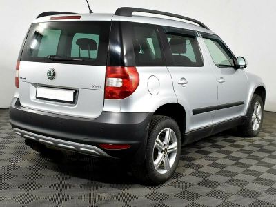 Skoda Yeti, 1.8 л, РКПП, 2012 фото 4