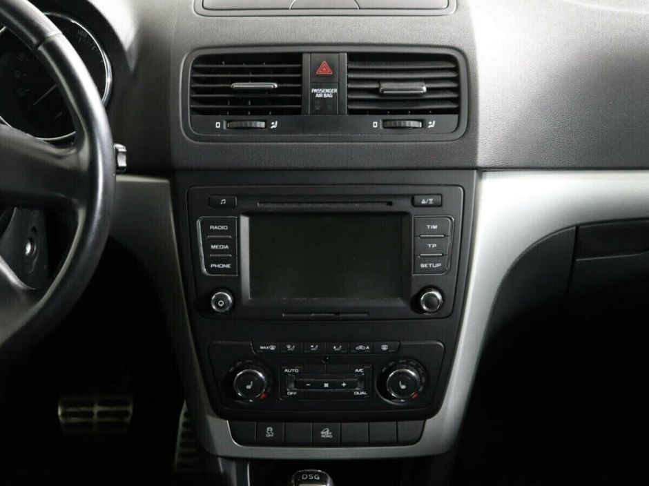 Skoda Yeti, 1.8 л, Робот, 2013 фото 7
