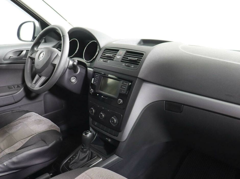 Skoda Yeti, 1.6 л, АТ, 2016 фото 7