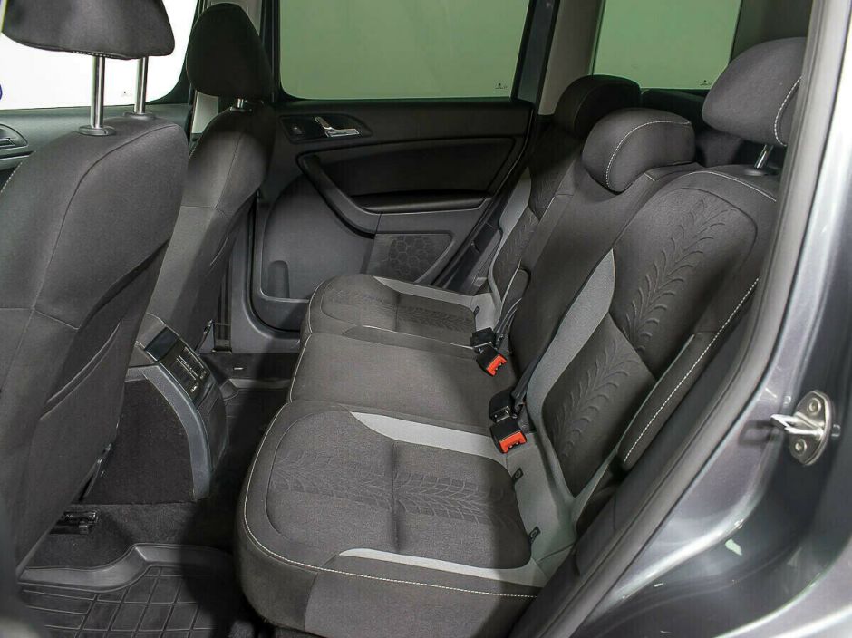 Skoda Yeti, 1.8 л, Робот, 2015 фото 9