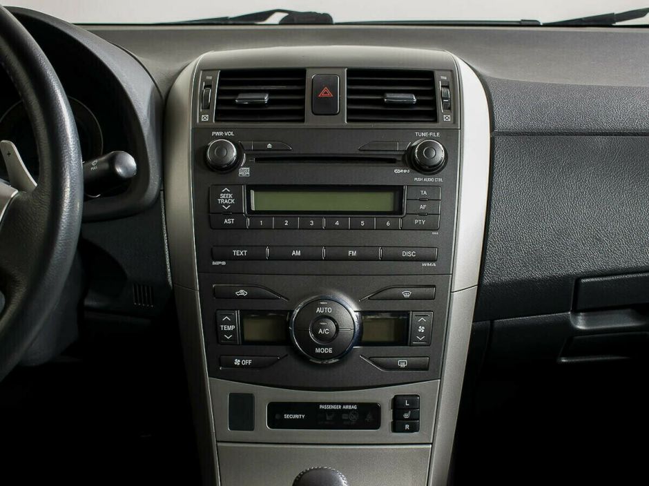 Toyota Corolla, 1.6 л, Робот, 2008 фото 8