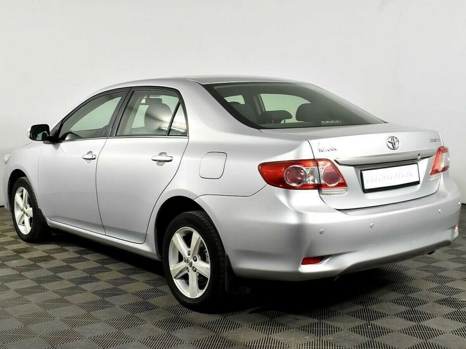 Toyota Corolla, 1.6 л, АТ, 2011 фото 5