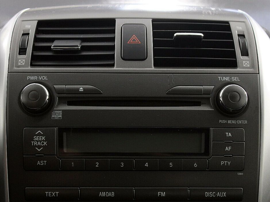 Toyota Corolla, 1.6 л, АТ, 2011 фото 1