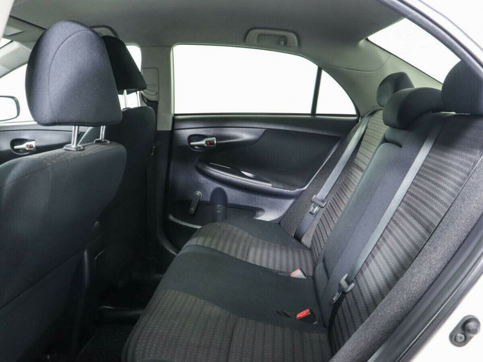 Toyota Corolla, 1.6 л, МТ, 2011 фото 8