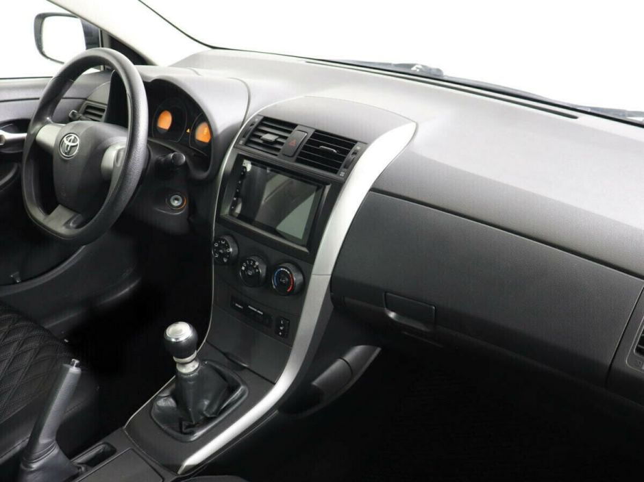 Toyota Corolla, 1.6 л, МТ, 2011 фото 1