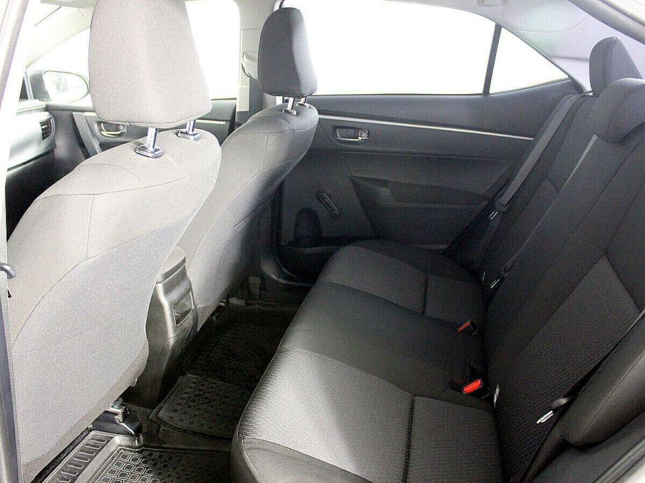 Toyota Corolla, 1.6 л, МТ, 2013 фото 1