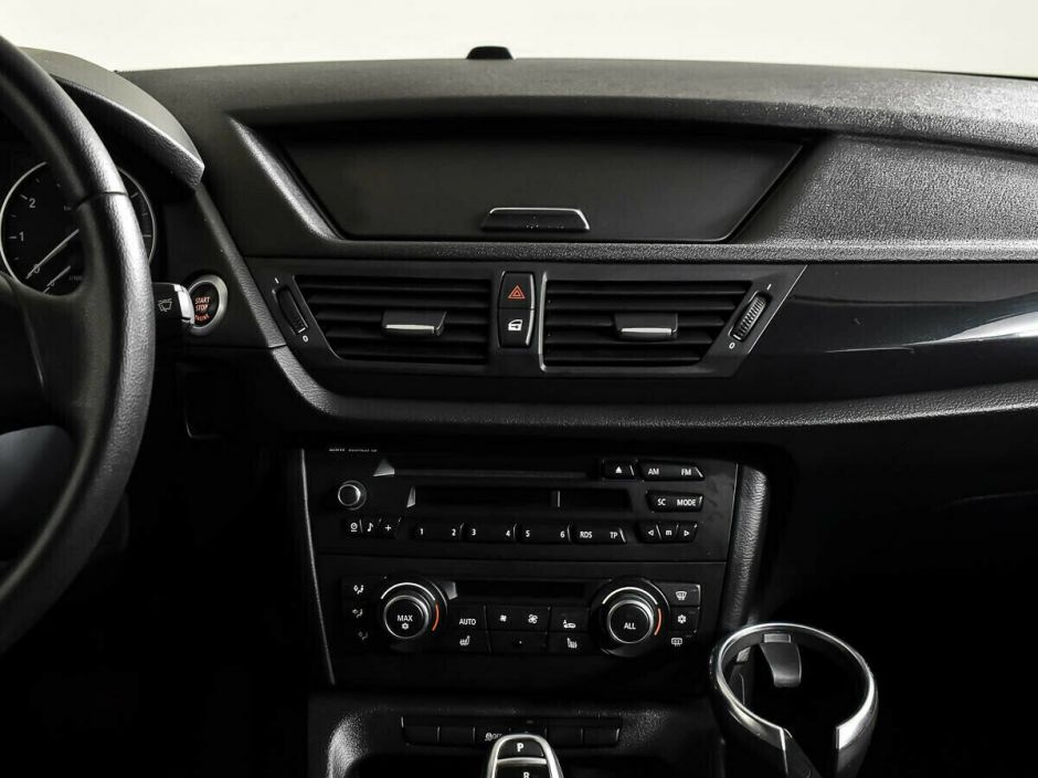 BMW X1, 2.0 л, АТ, 2012 фото 2