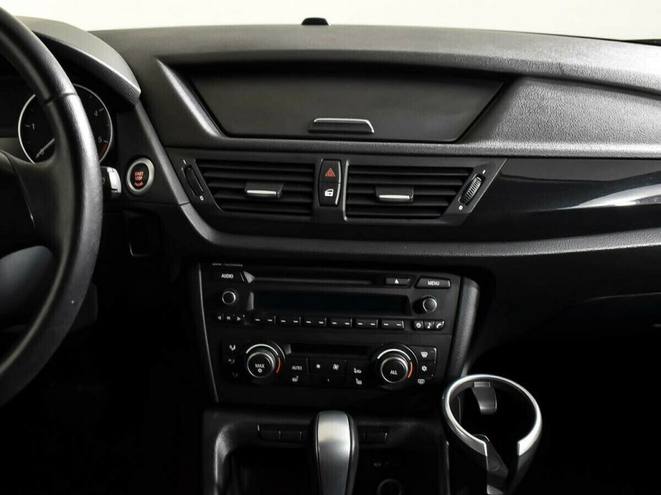 BMW X1, 2.0 л, АТ, 2011 фото 2