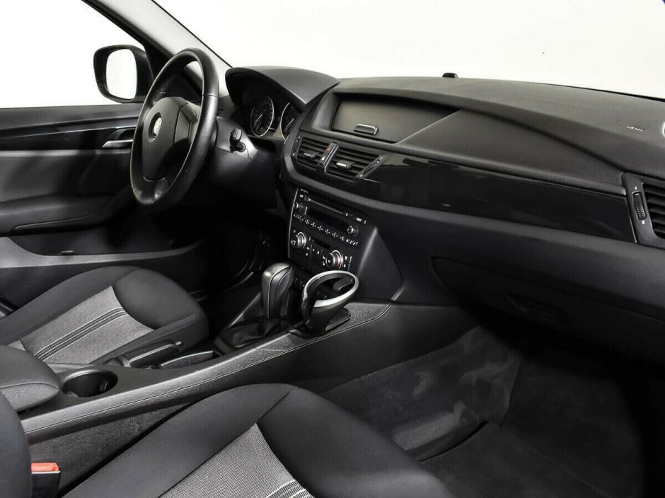 BMW X1, 2.0 л, АТ, 2011 фото 1