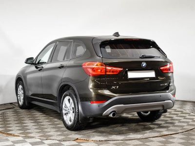 BMW X1, 1.5 л, РКПП, 2018 фото 6