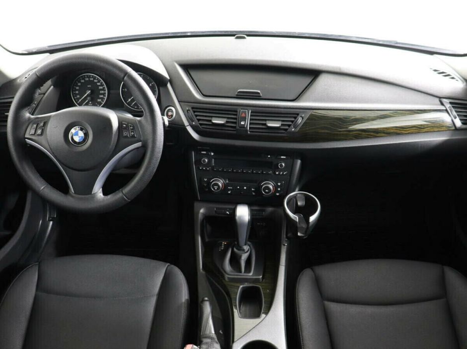 BMW X1, 2.0 л, АТ, 2011 фото 2