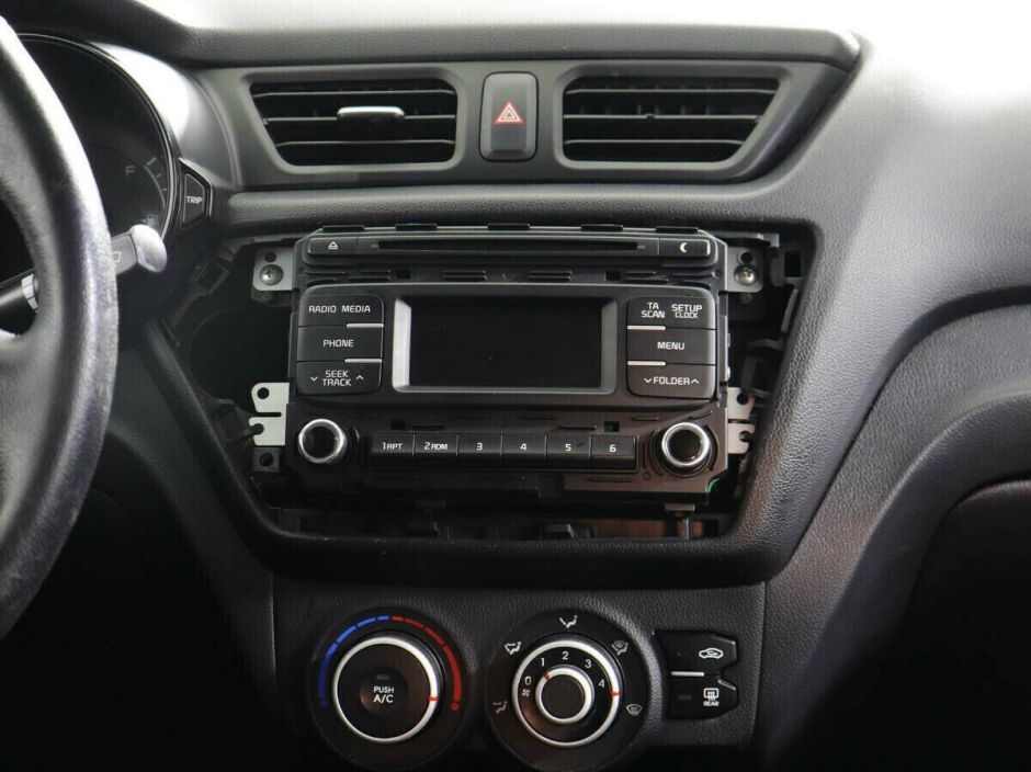 Kia Rio, 1.4 л, МТ, 2014 фото 1