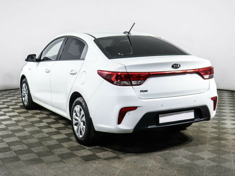 Kia Rio, 1.6 л, АТ, 2017 фото 6