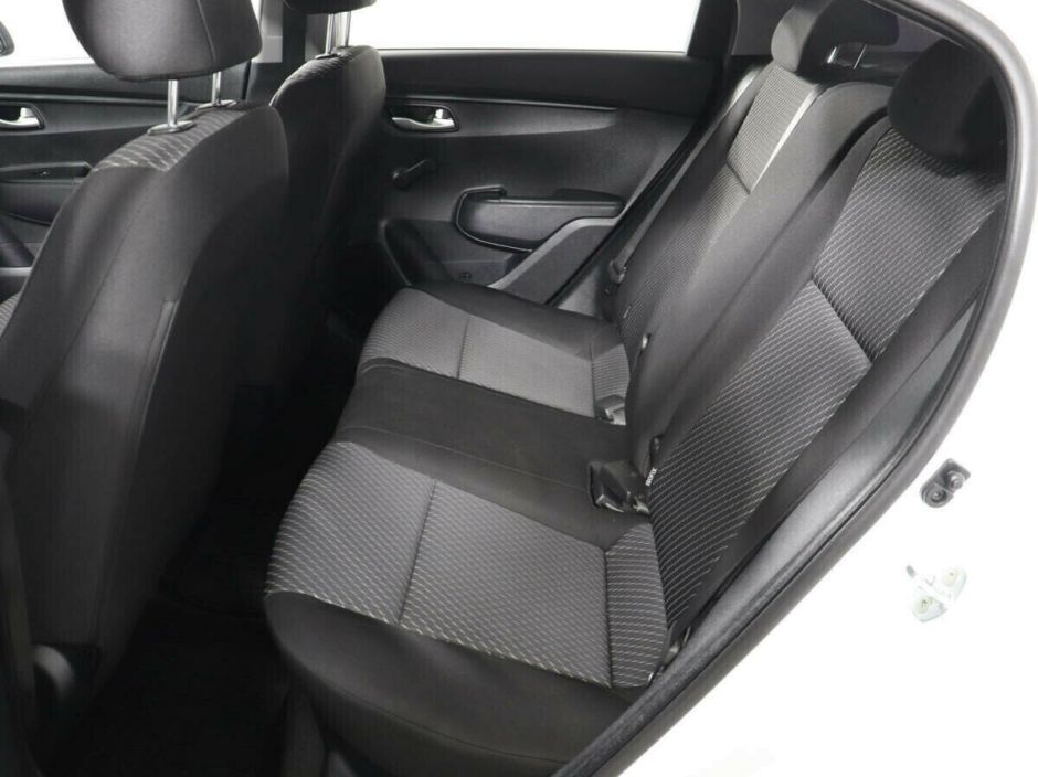 Kia Rio, 1.4 л, АТ, 2019 фото 1