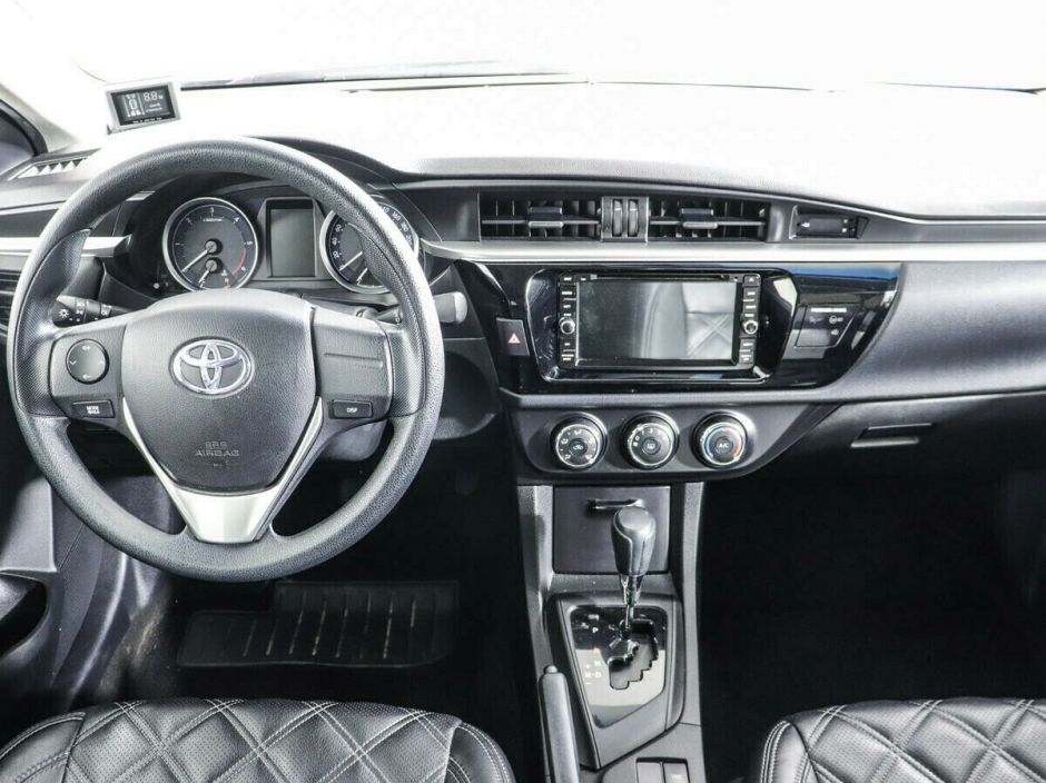 Toyota Corolla, 1.6 л, Вариатор, 2013 фото 2