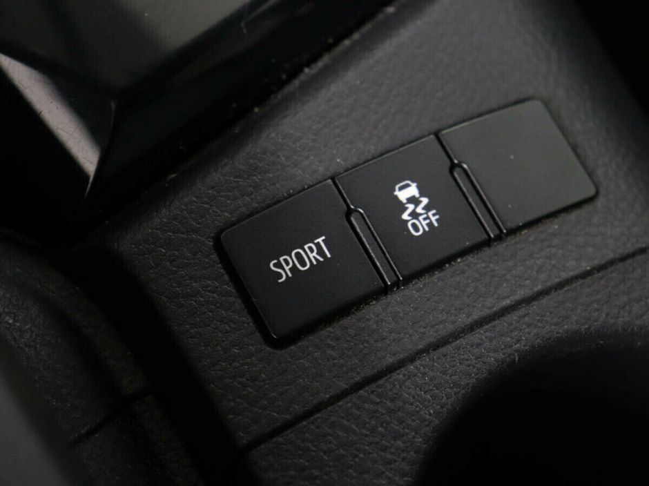 Toyota Corolla, 1.6 л, Вариатор, 2016 фото 2