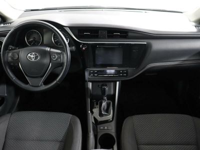 Toyota Corolla, 1.6 л, CVT, 2017 фото 2