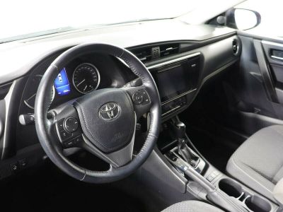 Toyota Corolla, 1.8 л, CVT, 2017 фото 10