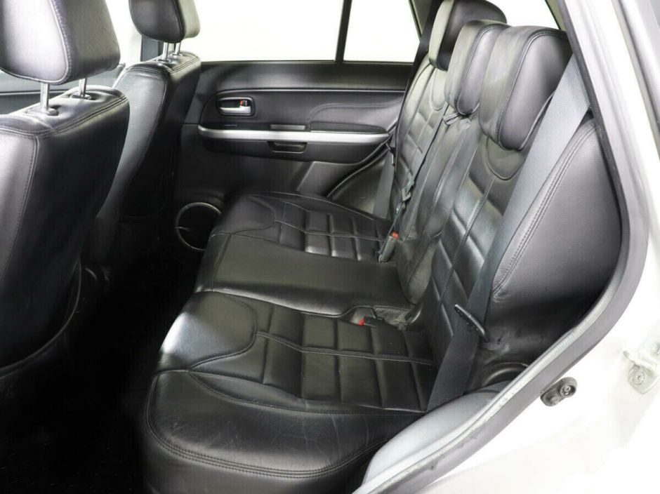 Suzuki Grand Vitara, 2.4 л, АТ, 2011 фото 1