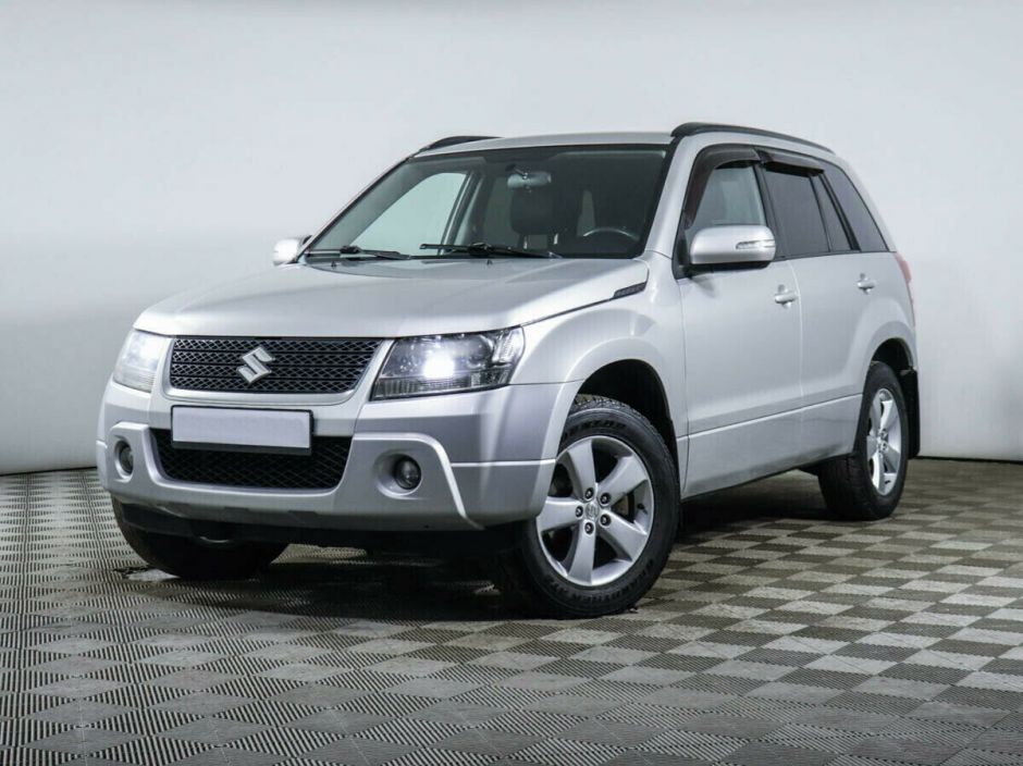 Suzuki Grand Vitara, 2.4 л, АТ, 2010 фото 3