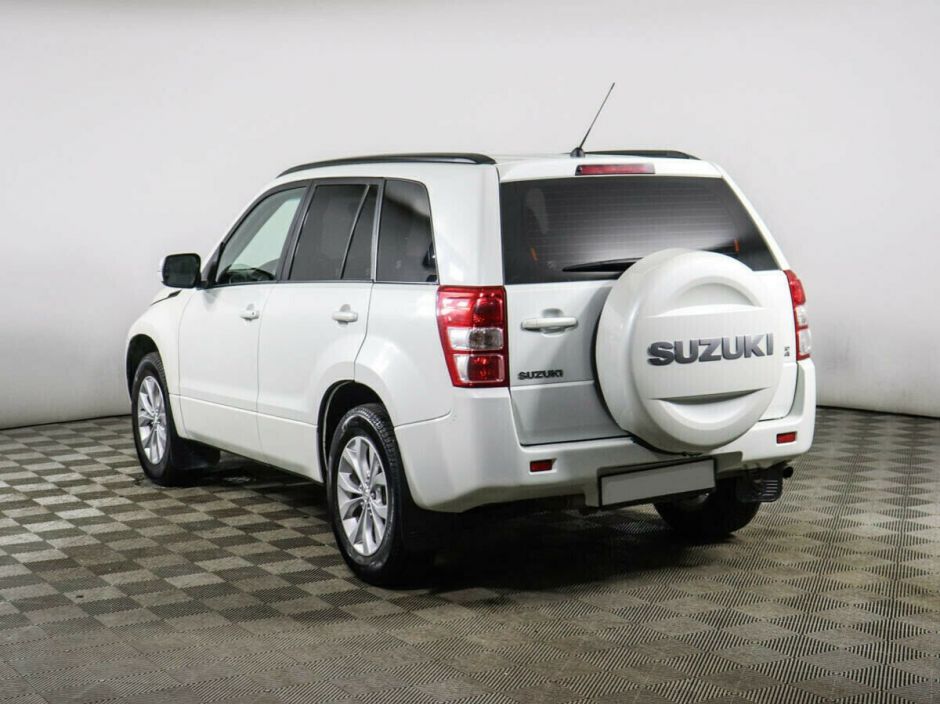 Suzuki Grand Vitara, 2.0 л, АТ, 2013 фото 6