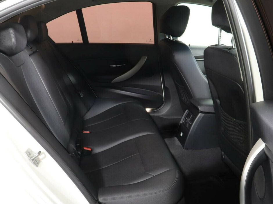 BMW 3 серии, 1.5 л, АТ, 2015 фото 9