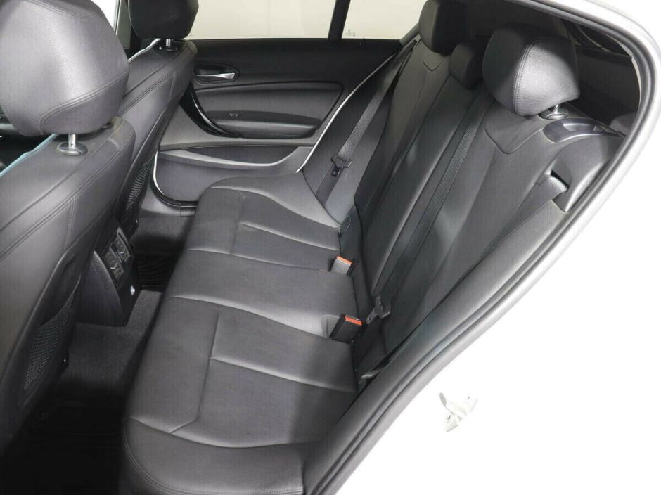 BMW 1 серии, 1.6 л, АТ, 2016 фото 1