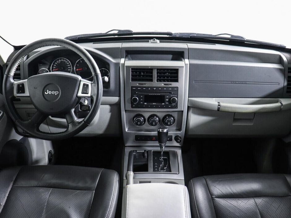 Jeep Cherokee, 2.8 л, АТ, 2011 фото 8