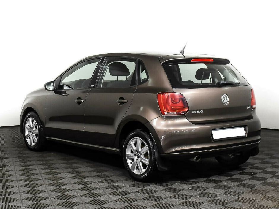 Volkswagen Polo, 1.4 л, Робот, 2011 фото 6