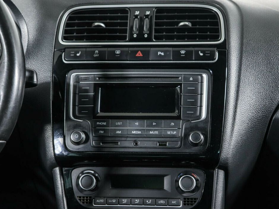 Volkswagen Polo, 1.4 л, Робот, 2018 фото 1