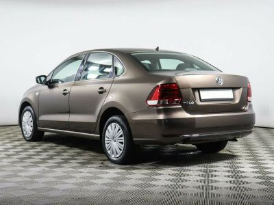 Volkswagen Polo, 1.6 л, МКПП, 2016 фото 5