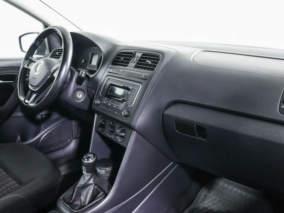 Volkswagen Polo, 1.6 л, МТ, 2016 фото 2