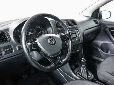 Volkswagen Polo, 1.6 л, МКПП, 2016 фото 1