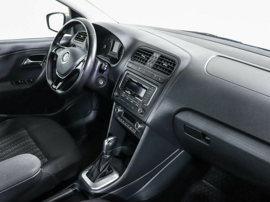 Volkswagen Polo, 1.6 л, АТ, 2016 фото 2
