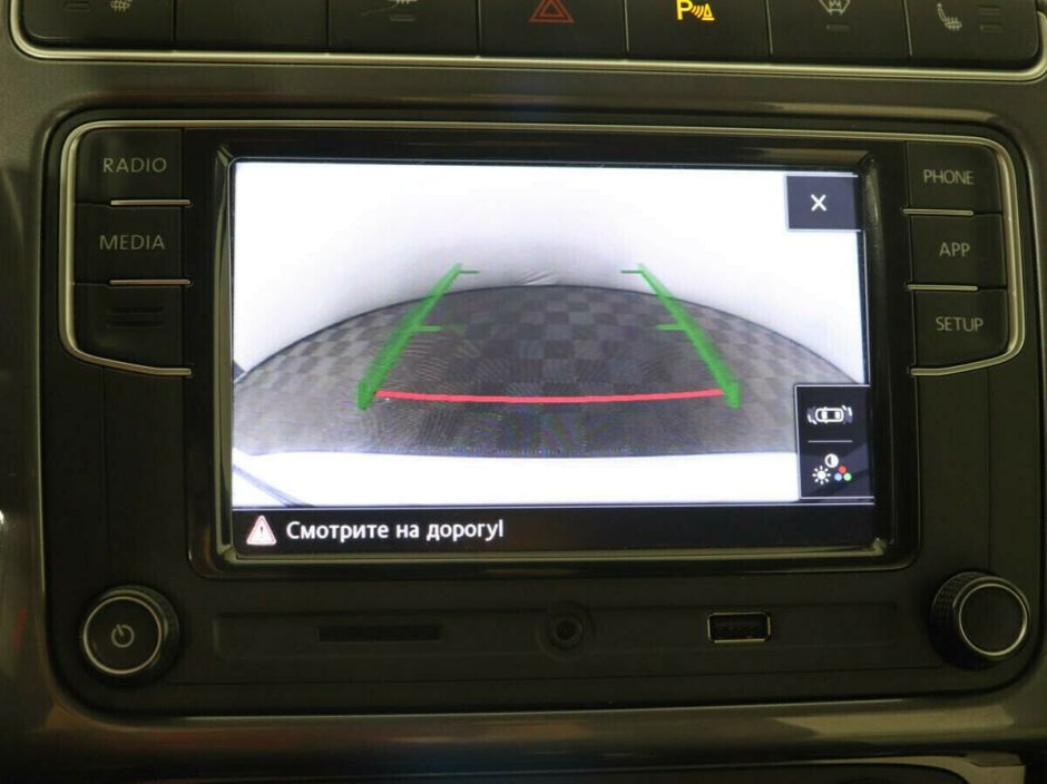 Volkswagen Polo, 1.6 л, АТ, 2018 фото 1