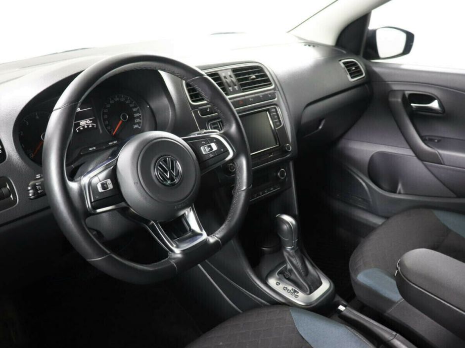 Volkswagen Polo, 1.6 л, АТ, 2018 фото 1