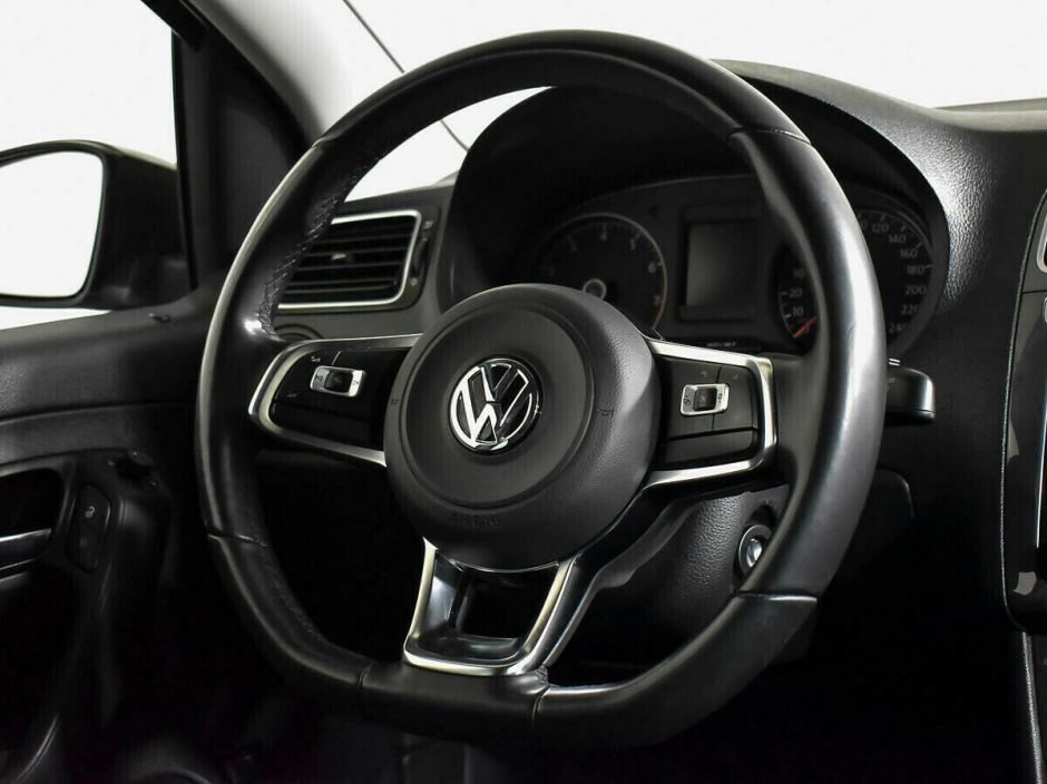 Volkswagen Polo, 1.4 л, Робот, 2017 фото 9