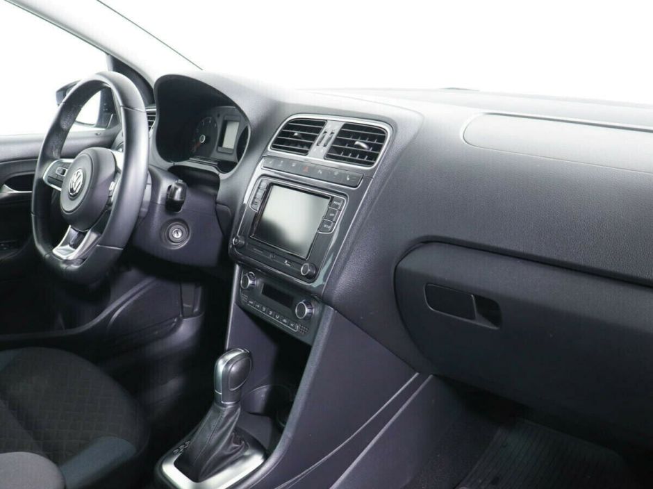 Volkswagen Polo, 1.4 л, Робот, 2019 фото 7