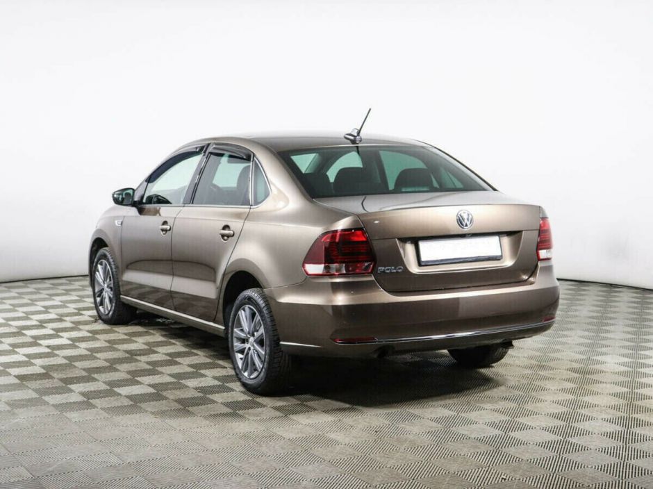 Volkswagen Polo, 1.6 л, АТ, 2017 фото 5