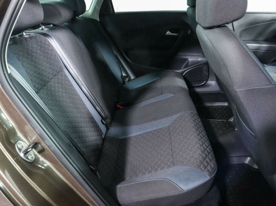 Volkswagen Polo, 1.6 л, АТ, 2017 фото 8