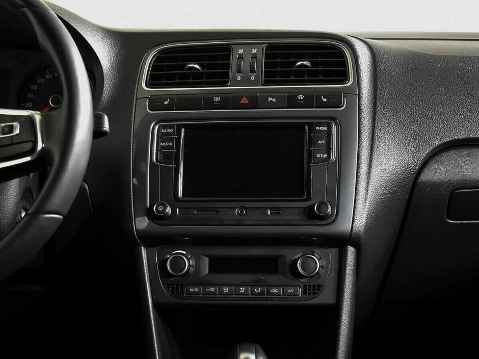 Volkswagen Polo, 1.6 л, АТ, 2018 фото 10