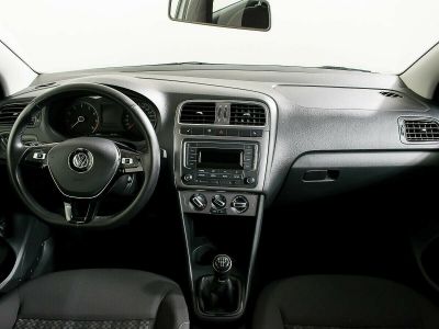 Volkswagen Polo, 1.6 л, МКПП, 2016 фото 7