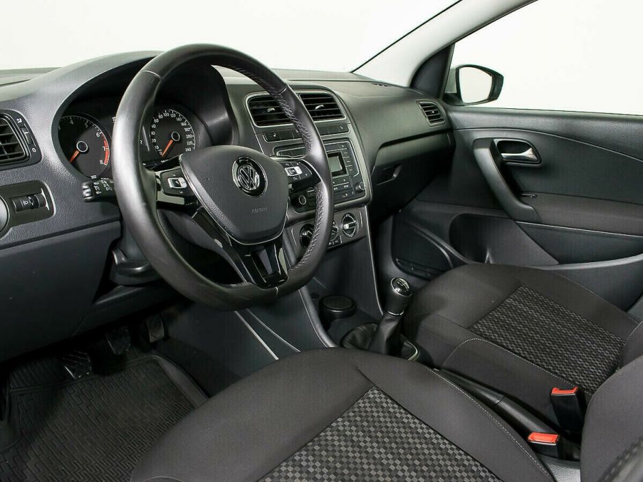 Volkswagen Polo, 1.6 л, МТ, 2016 фото 1